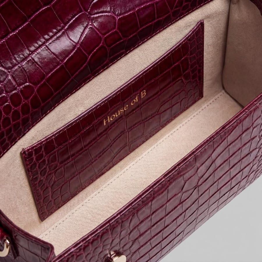 XAVIA 25 CRIMSON IN CROCODILE-EMBOSSED LEATHER