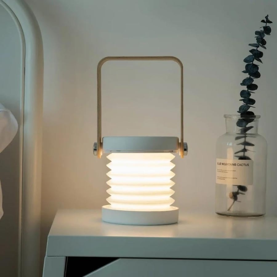 مصباح LED قابل للطي