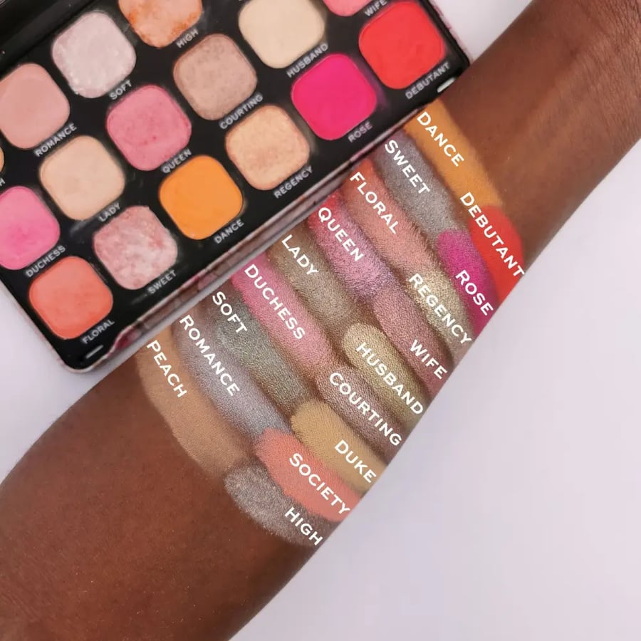 ميك أب ريفولوشن باليت Forever Flawless Regal Romance - 18 لون