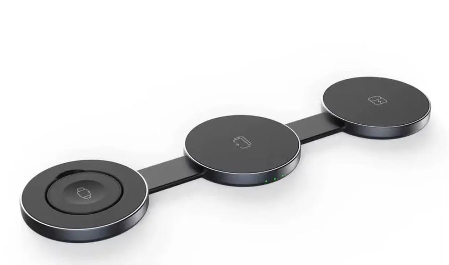 Wireless charger 3 in 1 for charging the mobile phone and the watch and the smart earphone