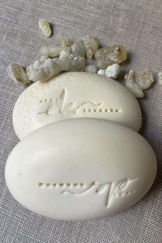 صابون بلبان الذكر الفاخر غير عطري