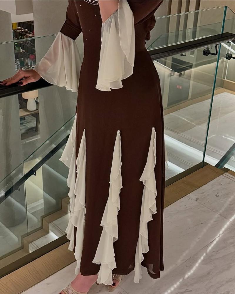 Ahood's dress