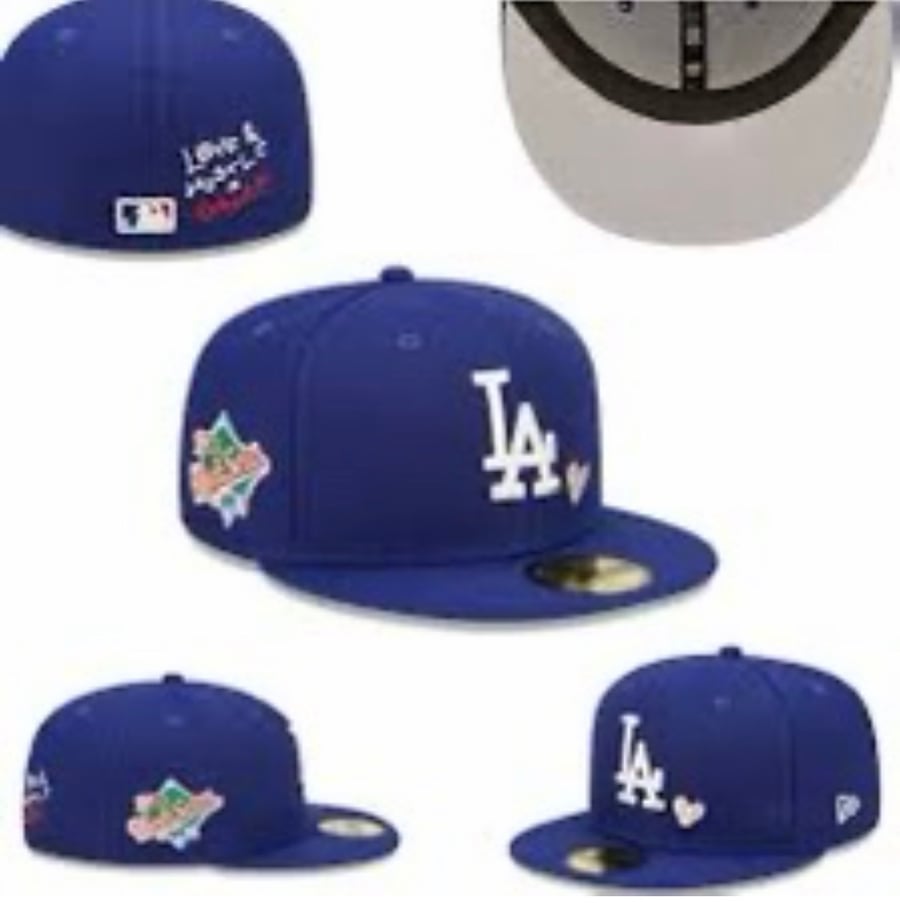 كاب نيوير مقفل