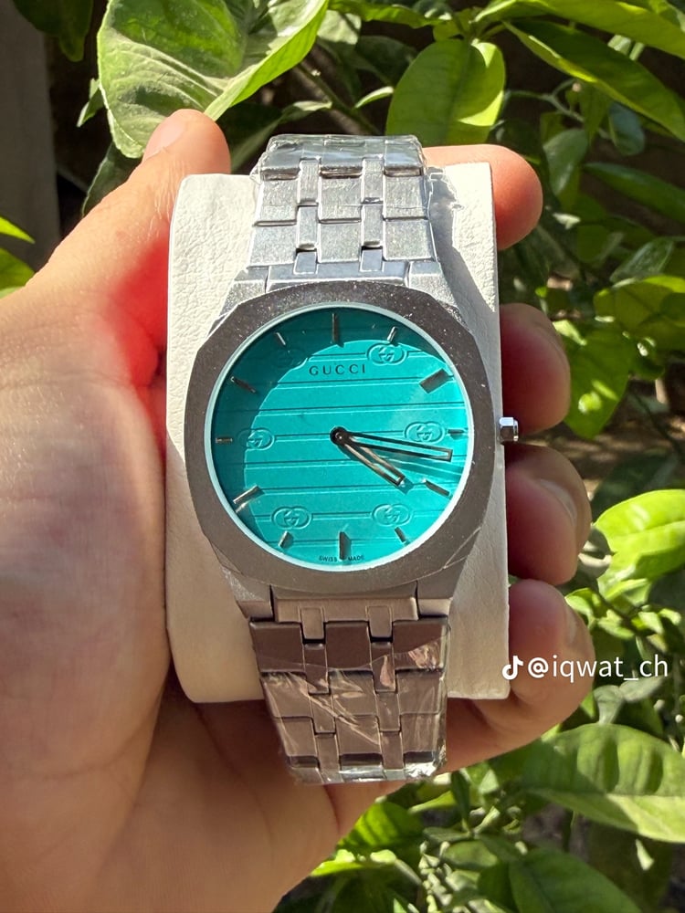 gucci 25h ساعة