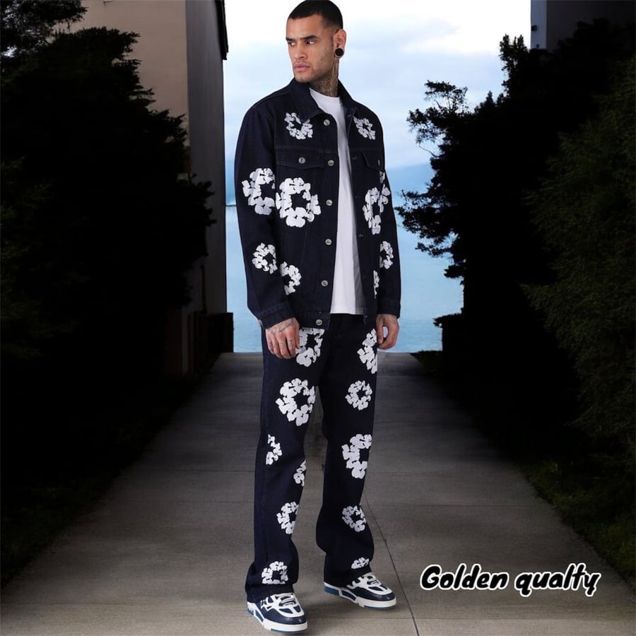 كحلي غامق DENIM TEARS