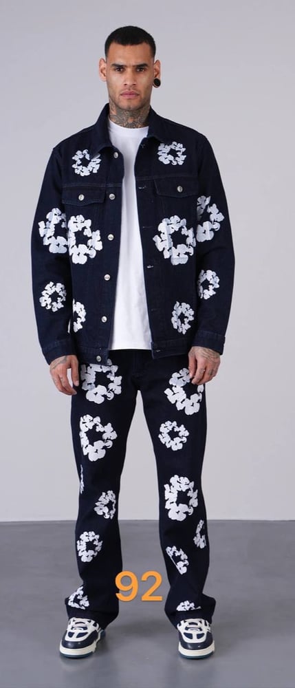 كحلي غامق DENIM TEARS