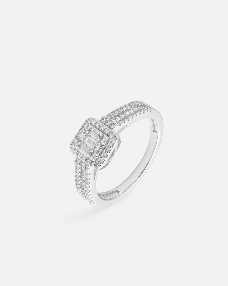Elegant women's ring in silver
