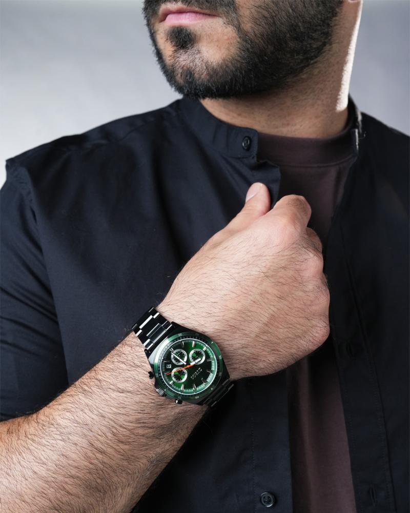 Men's steel watch, black color with a green bezel