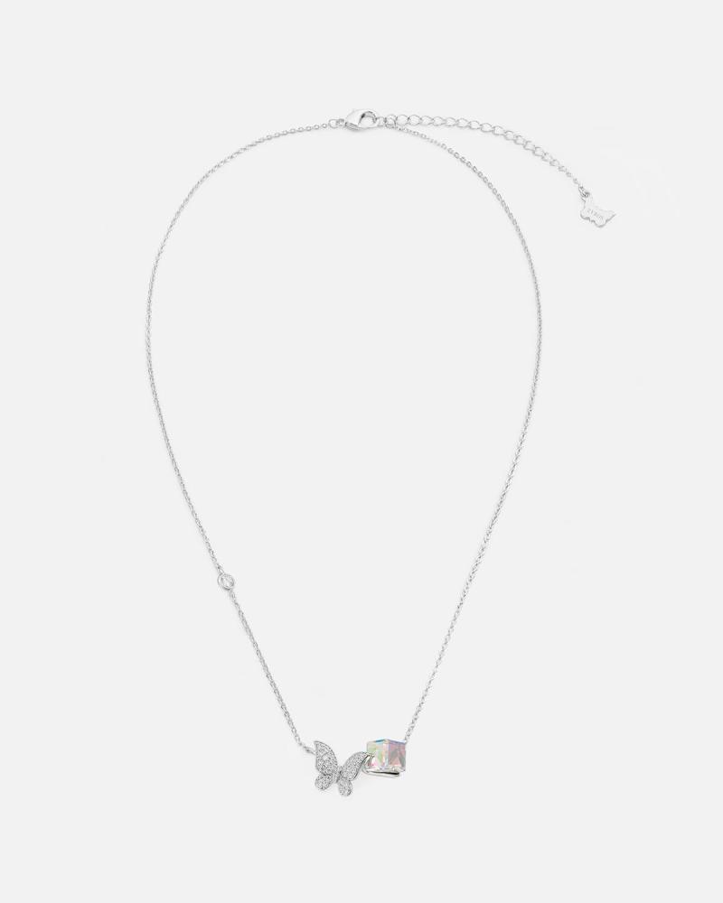 Modern women's necklace in silver