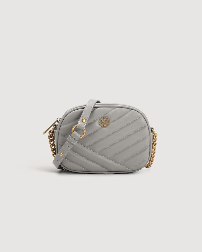 Women's zippered bag in gray