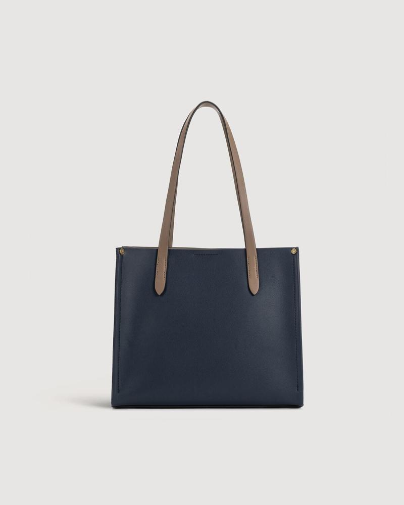 Classic women's bag in blue