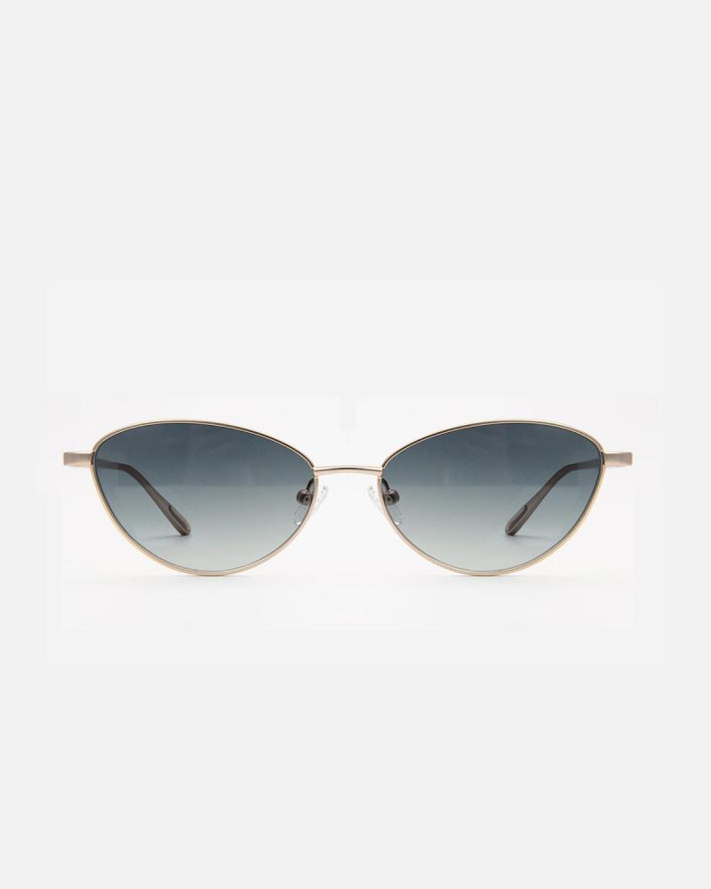 Sunglasses suitable for all occasions in rose gold