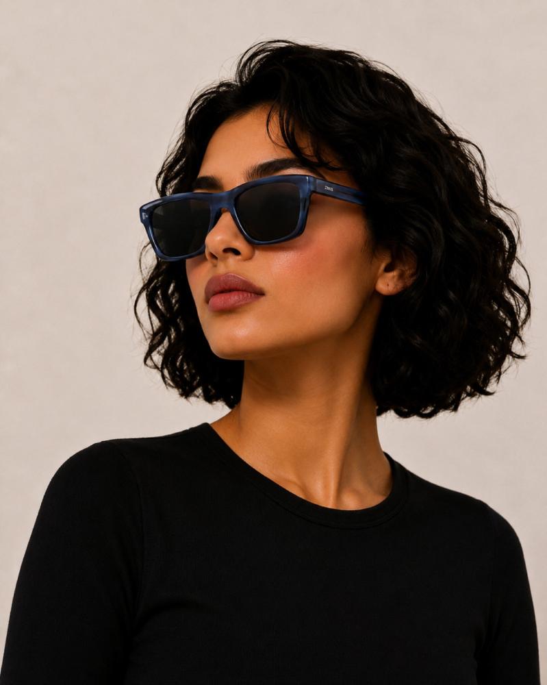 نظارة شمسية نسائية بتصميم عصري