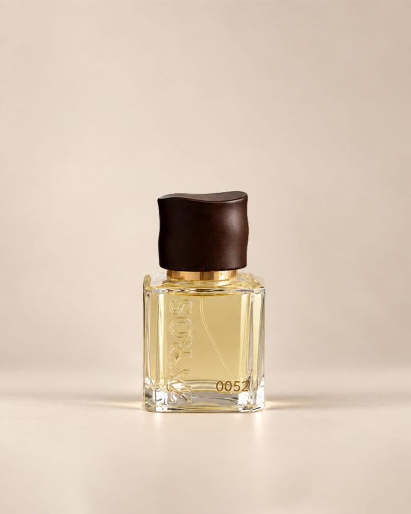 عطر الثاني والخمسون النسائي 30 مل