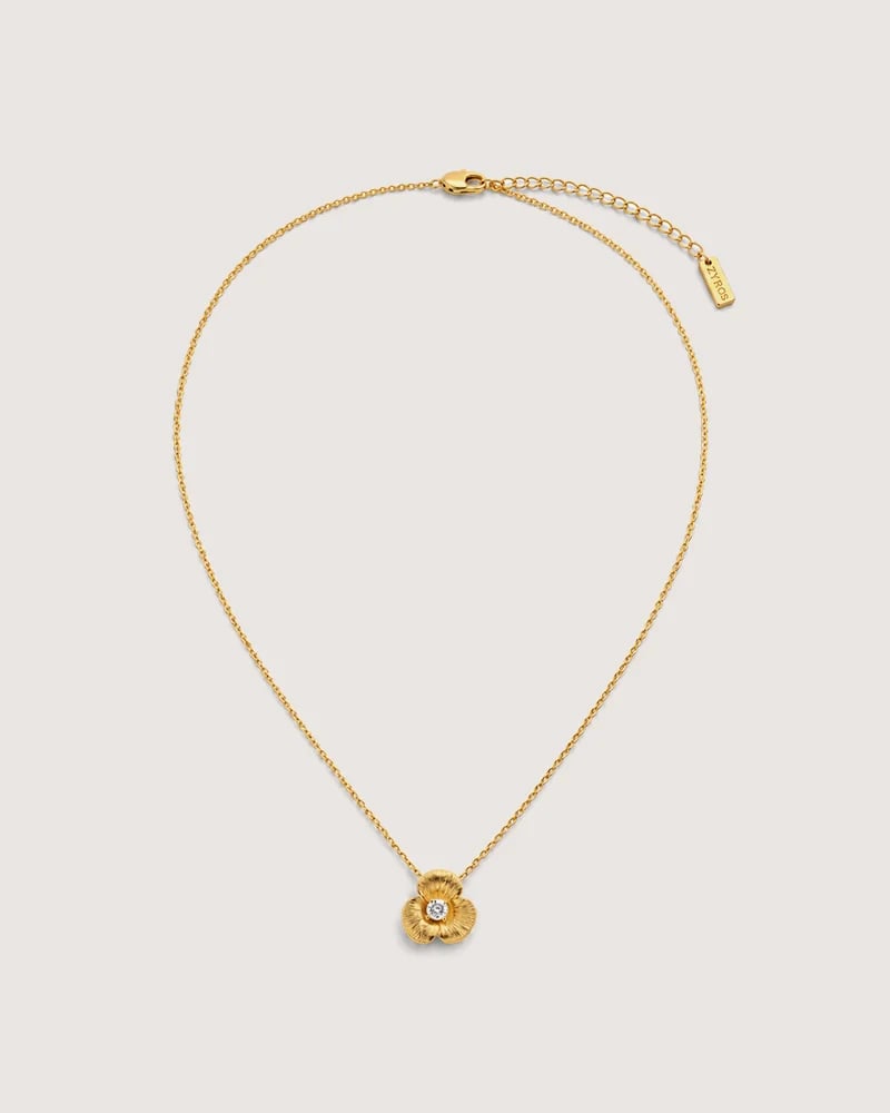 Refined Women's Necklace in Gold