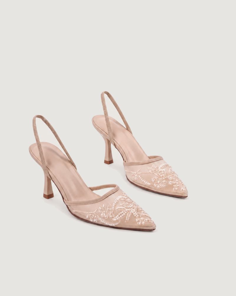 Women's heel shoes with a soft design in beige color