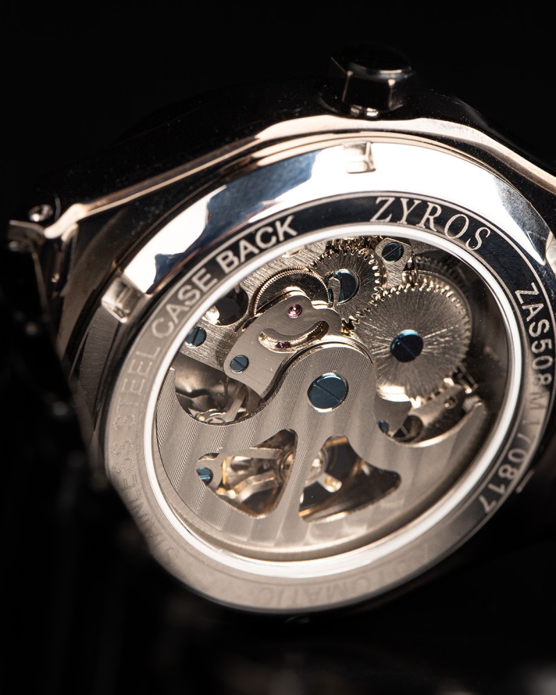 Men's watch with gray steel strap