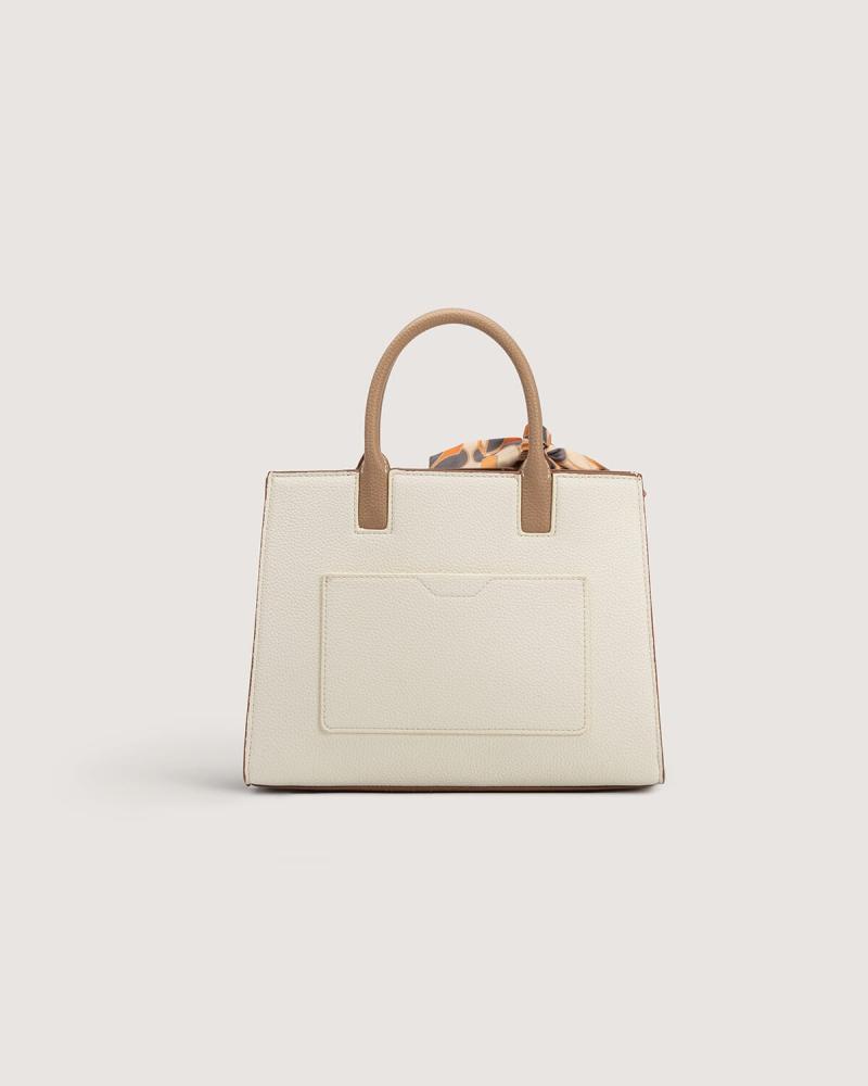 Medium-sized women's bag in beige