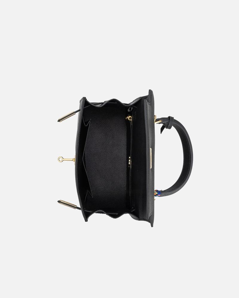 A women's bag that embodies modern elegance in black