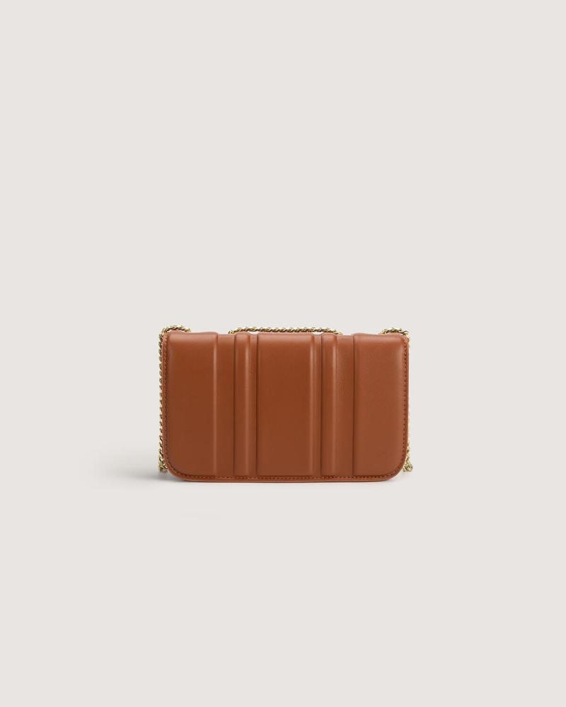 Perfect everyday bag in brown