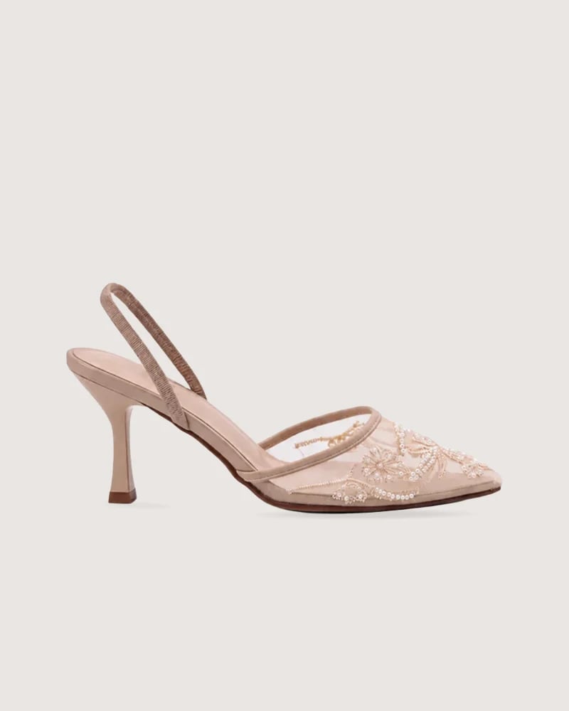 Women's heel shoes with a soft design in beige color