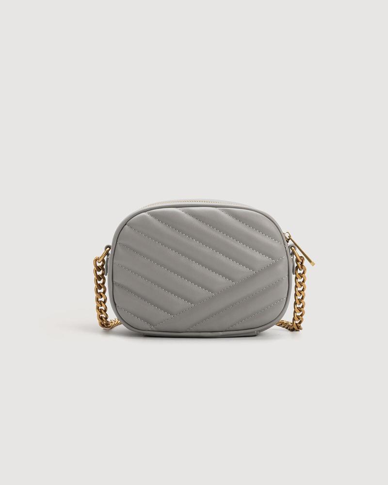 Women's zippered bag in gray