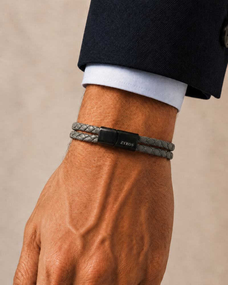 Men's leather bracelet in gray