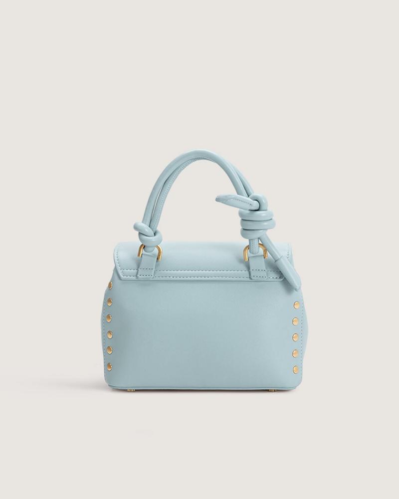 Medium-sized women's bag in light blue