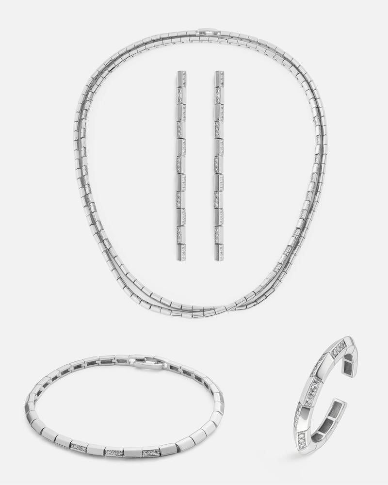 Women’s accessory set with a unique design in Silver