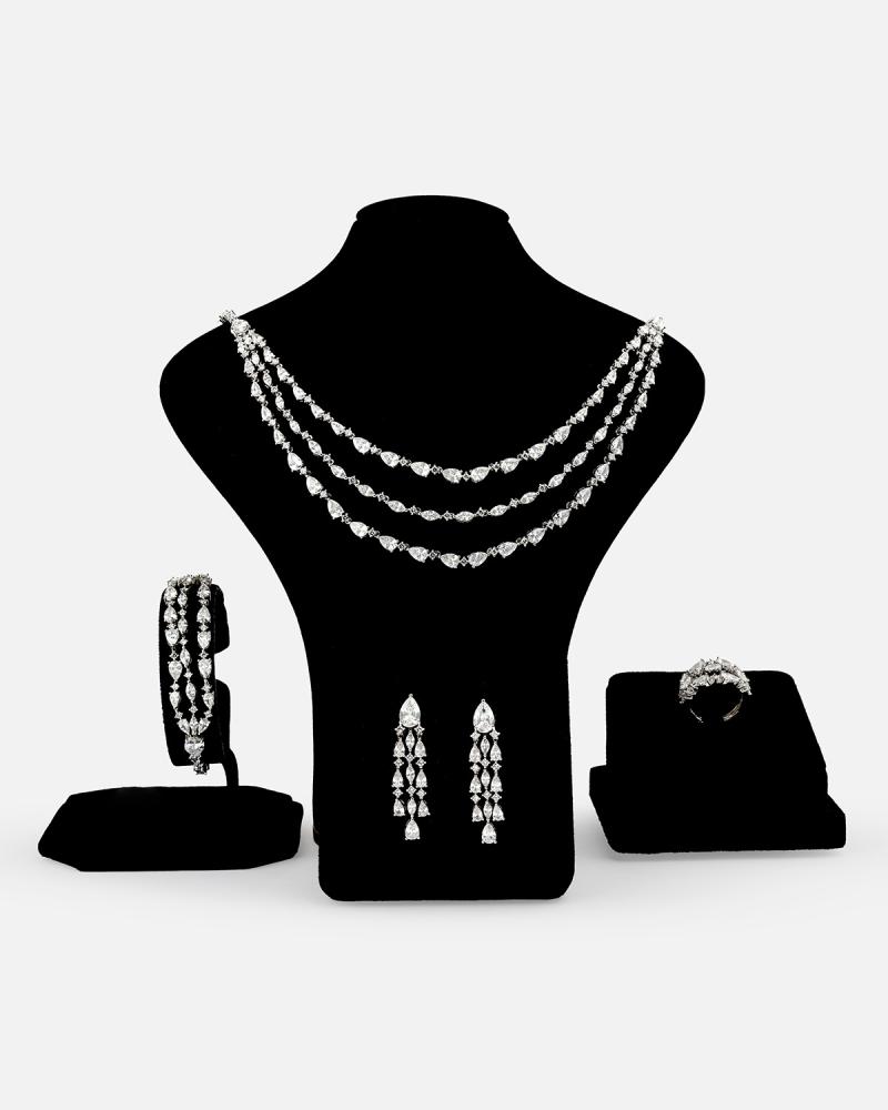 Women's silver outfit for your special occasions