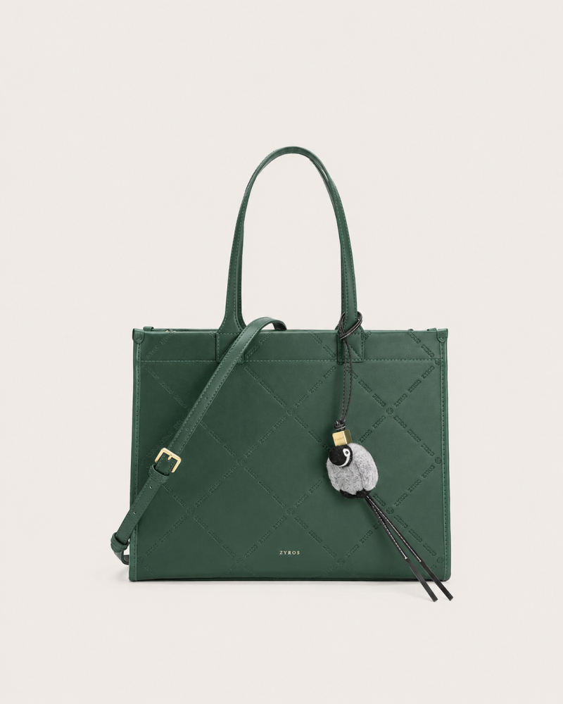 A stylish bag for your everyday elegance in green