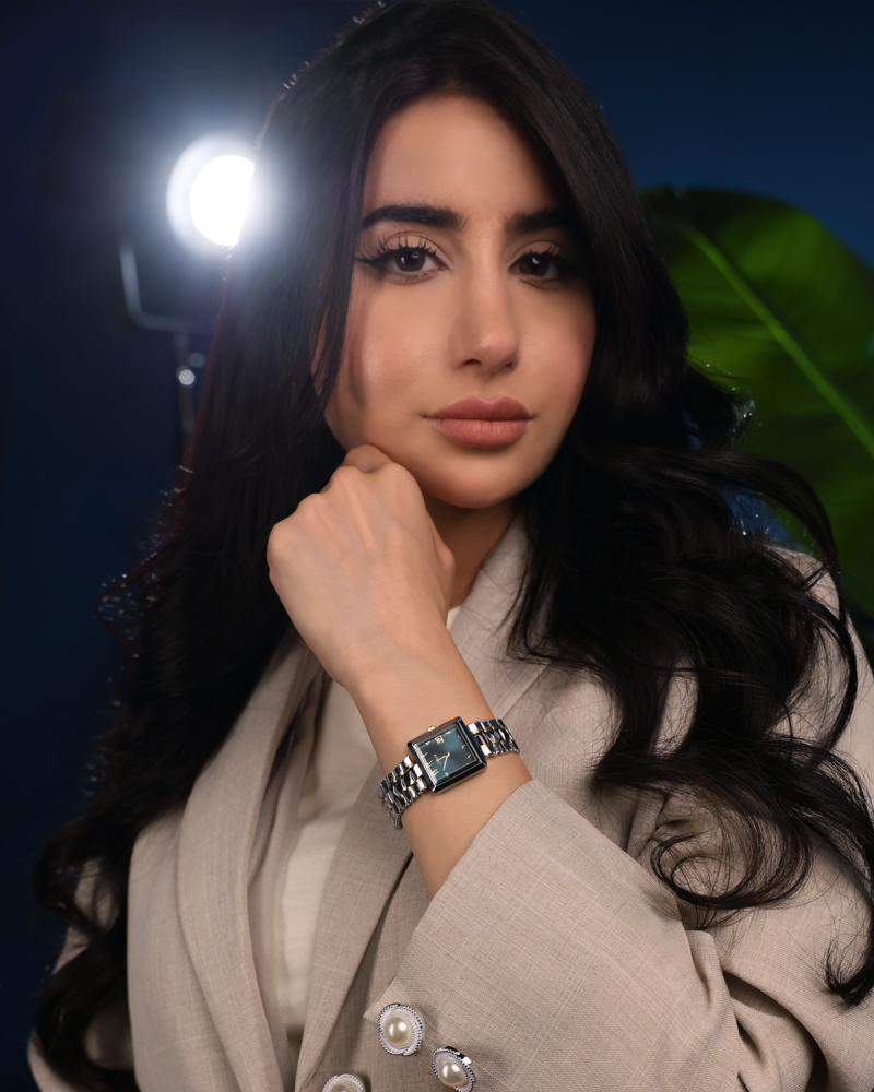 ساعة زمرد النسائية