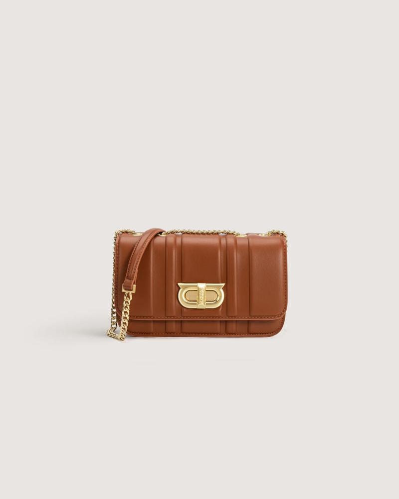 Perfect everyday bag in brown