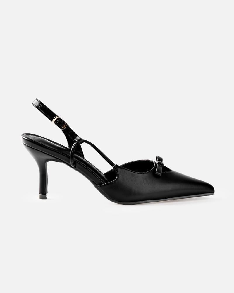 Elegant women's shoes with a medium heel in black