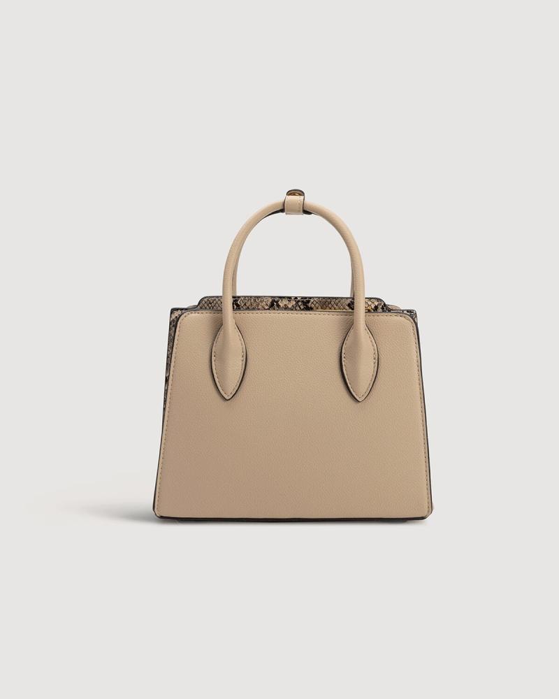 Classic women's bag in beige