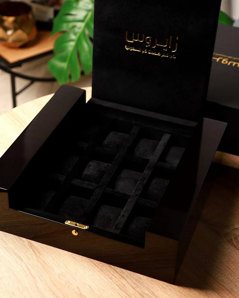 بوكس فاخر لحفظ وتنظيم الساعات