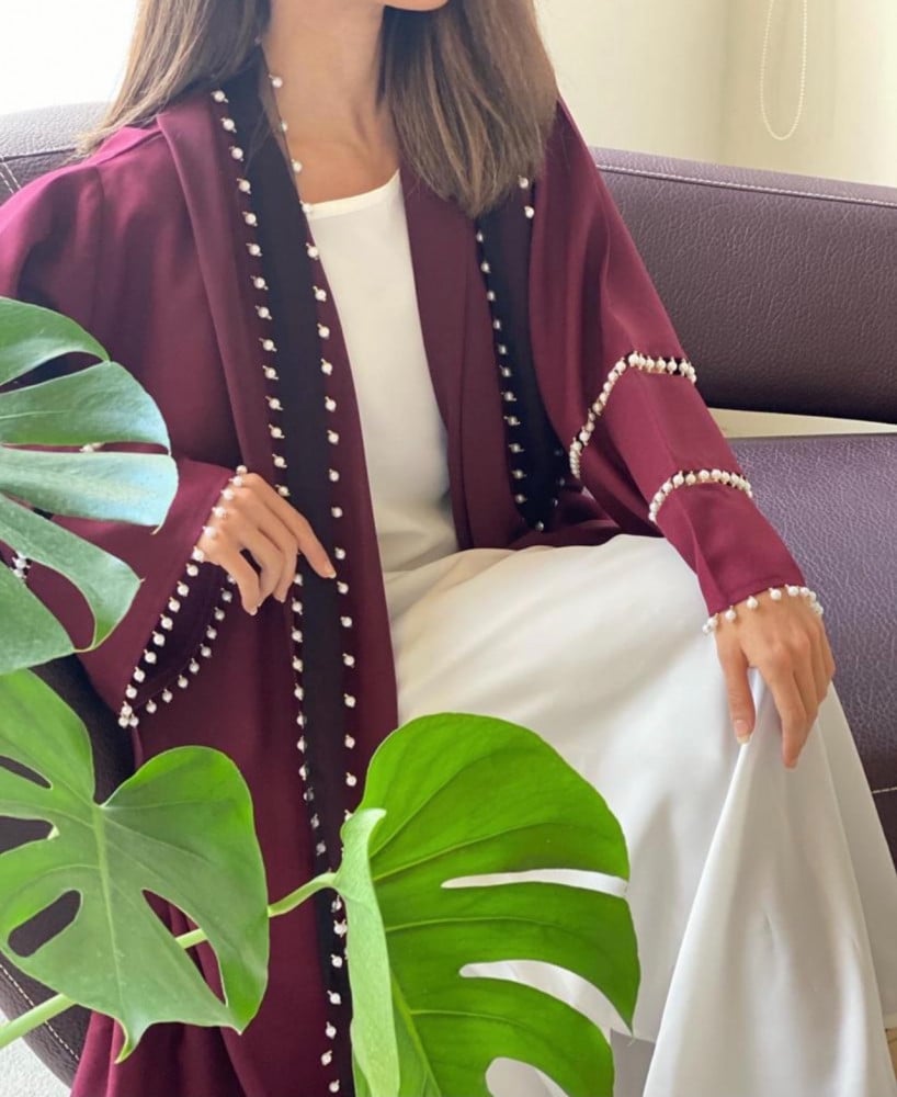 عباية فاخرة اللون عنابي مع شك لولو