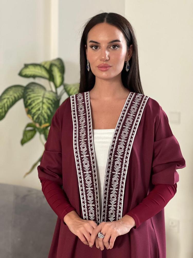 عباية القماش كريب مع تمصيم قريد من نوعه