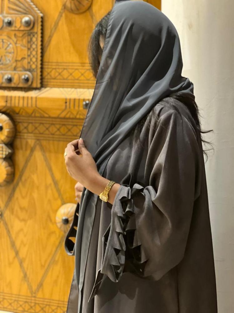 عباية شتوية عملية القماش شامواه رمادي