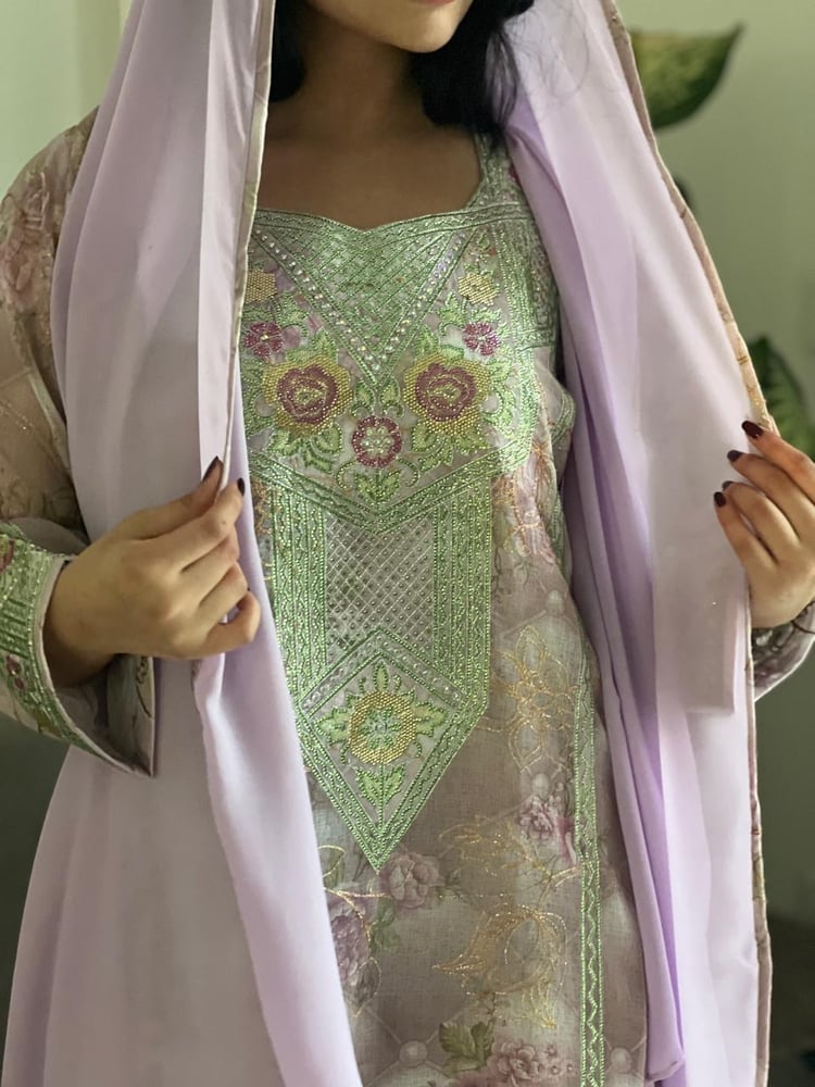طقم مخور مع طرحه وبطانة