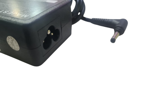 Toshiba Magiste laptop charger with a power of 45 watts / Toshiba charger for laptop (2.37A / 19V)