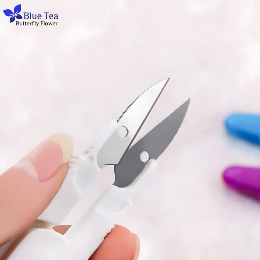 Multi-purpose pocket scissors