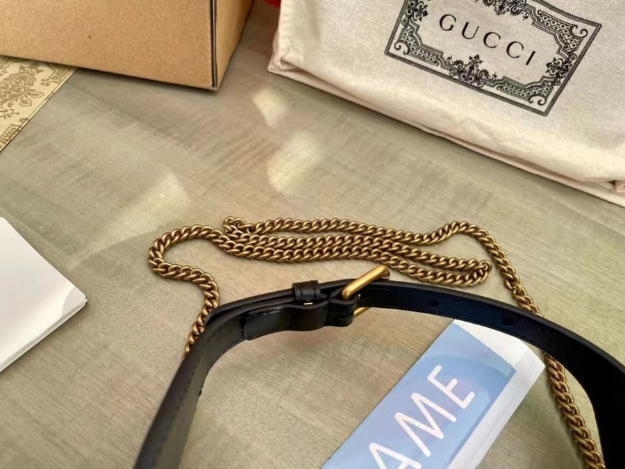 GG Marmont half-moon-shaped mini bag