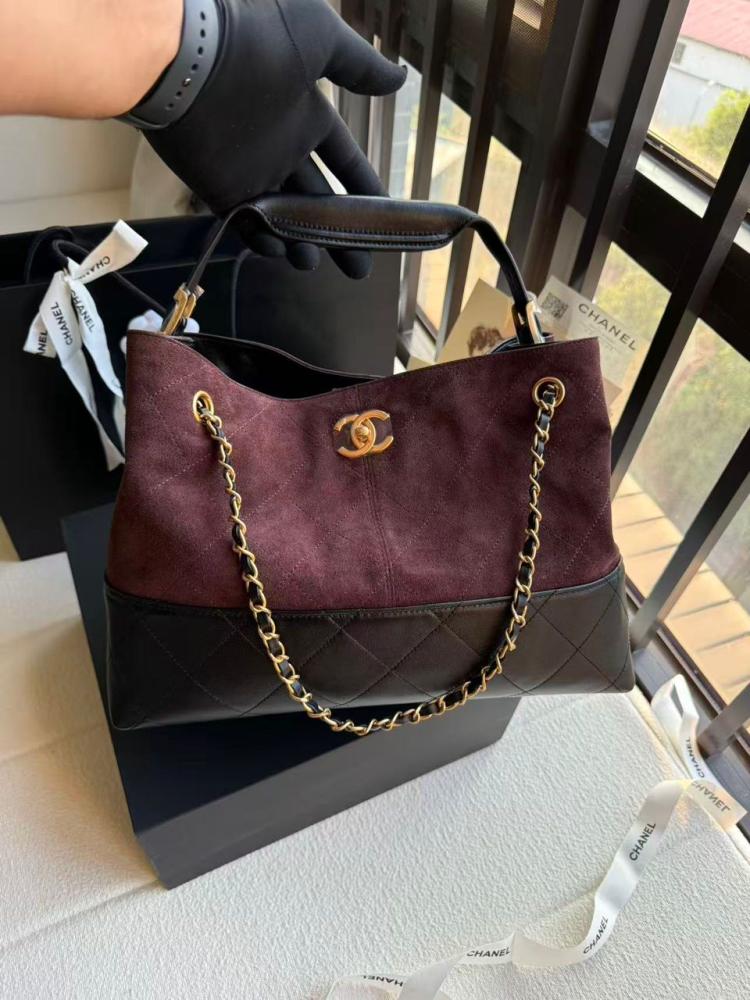 CHANEL  bag 36