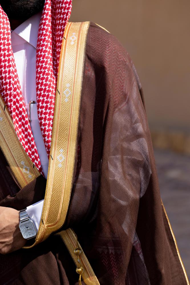 مشلح رجالي متوسع عريض