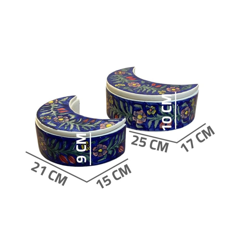 صحن حلويات أبيض مسطح