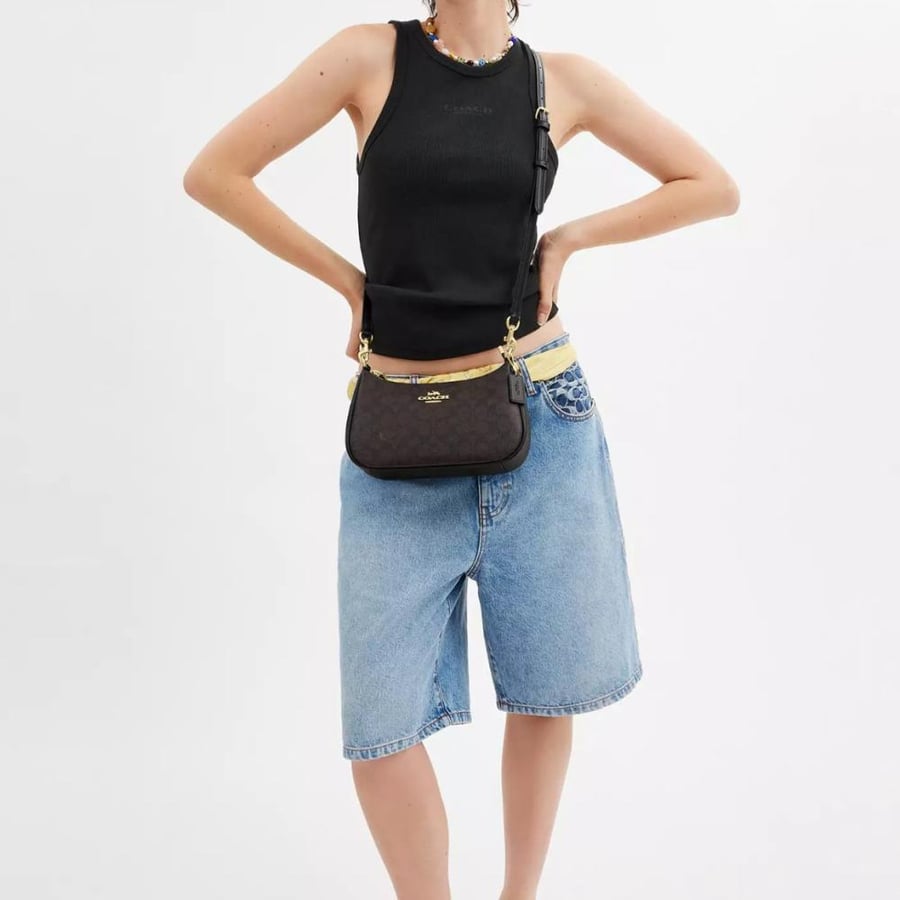 Teri Shoulder Bag In Signature Canvas