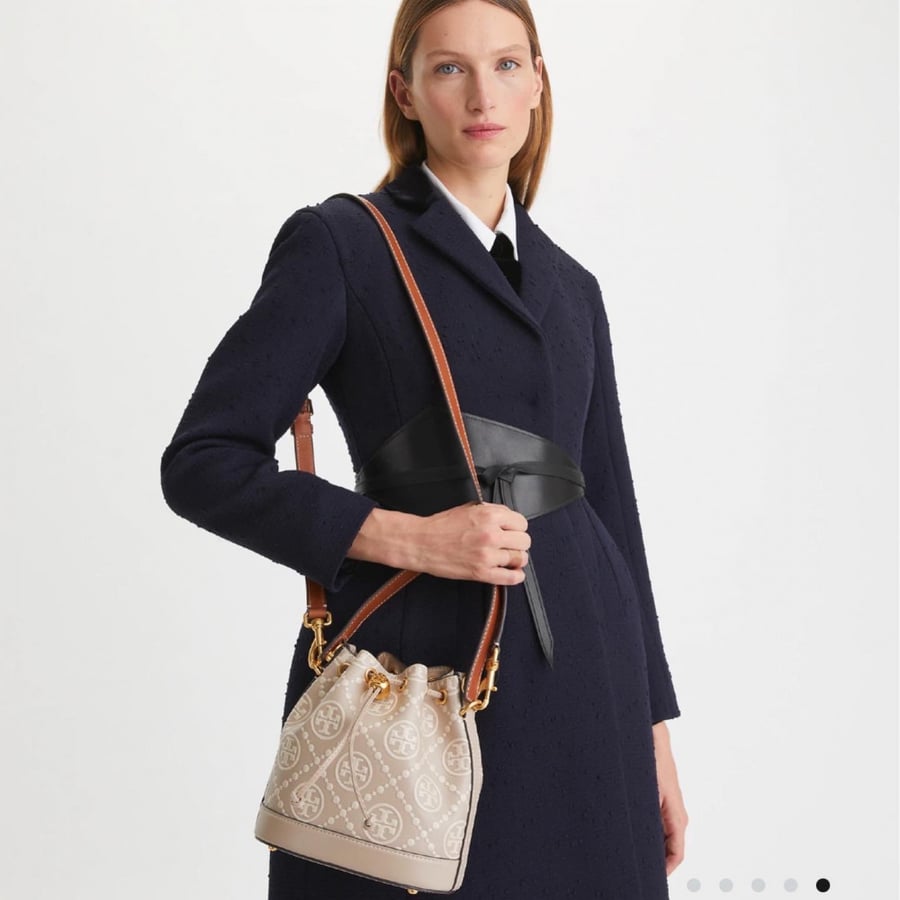 T MONOGRAM CONTRAST EMBOSSED BUCKET BAG