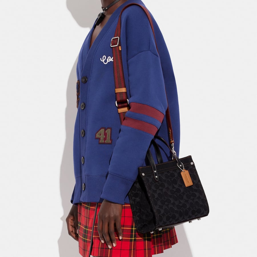 Field Tote 22 In Signature Denim