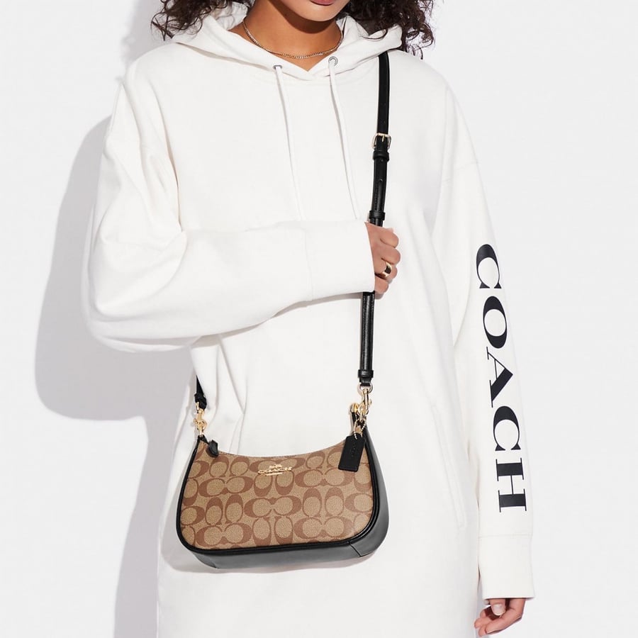Teri Shoulder Bag In Signature Canvas